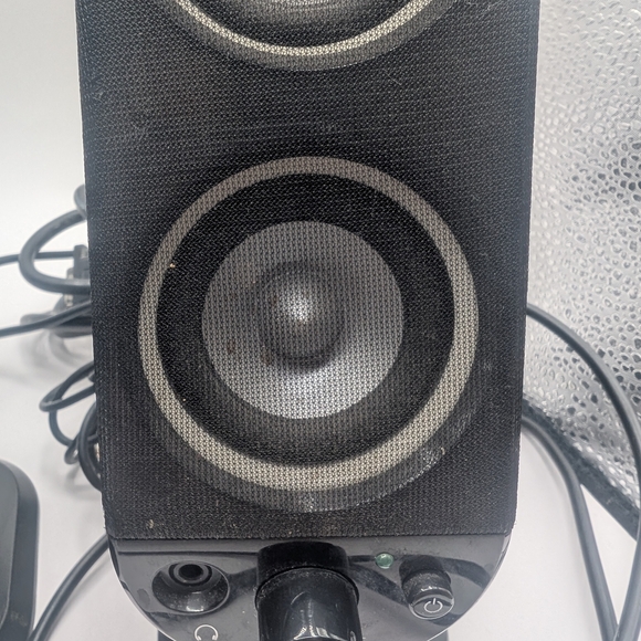 Logitech X-230 Speaker System High Quality Gaming Computer PC Subwoofer Speakers - Picture 2 of 13